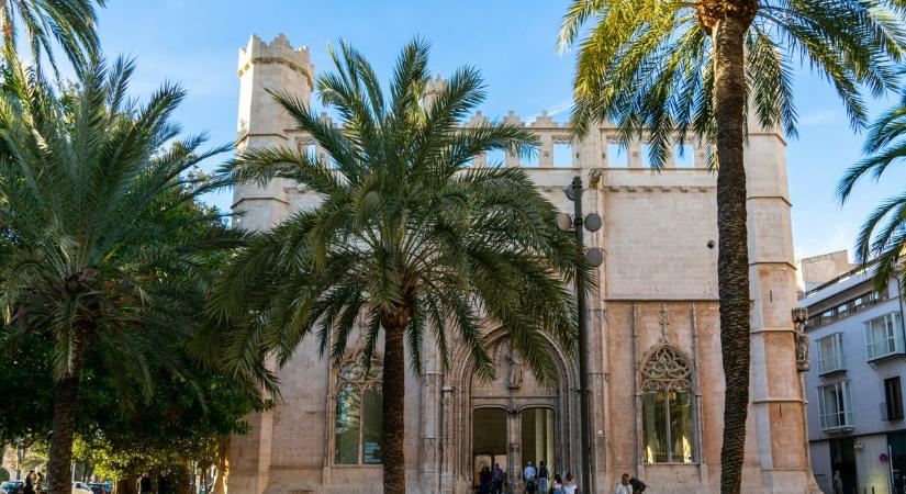 Elkergetnék a turistákat erről a festői nyaralóhelyről, egyre mérgesebbek a helyi lakosok