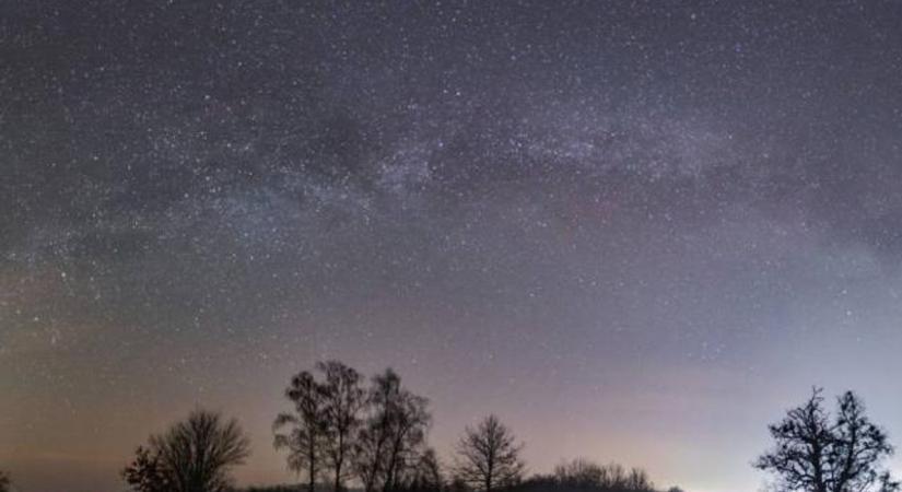 Holdfényes kaland a Zselicben – éjszakai túrára hív a Csillagoségbolt-park