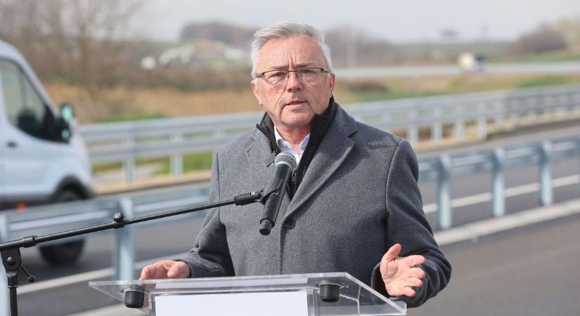 Híd és útépítés Mohácson: a feladatok több mint egyharmadával már végeztek (GALÉRIAVIDEÓ)