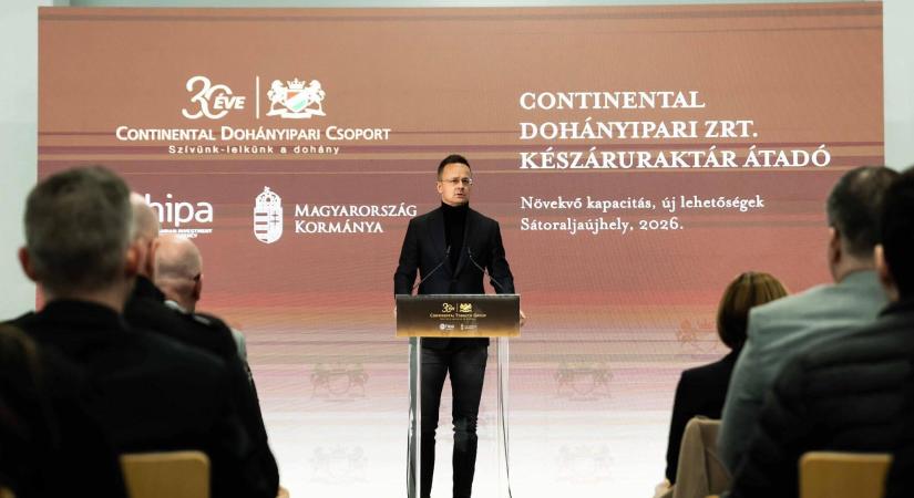 Szijjártó Péter futsalos haverja, és Lázár János dohánygyáras földije