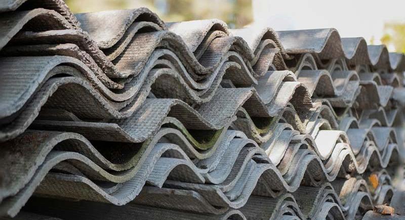 Azbesztlemezeket raktározott a szabadkai férfi, letartóztatták