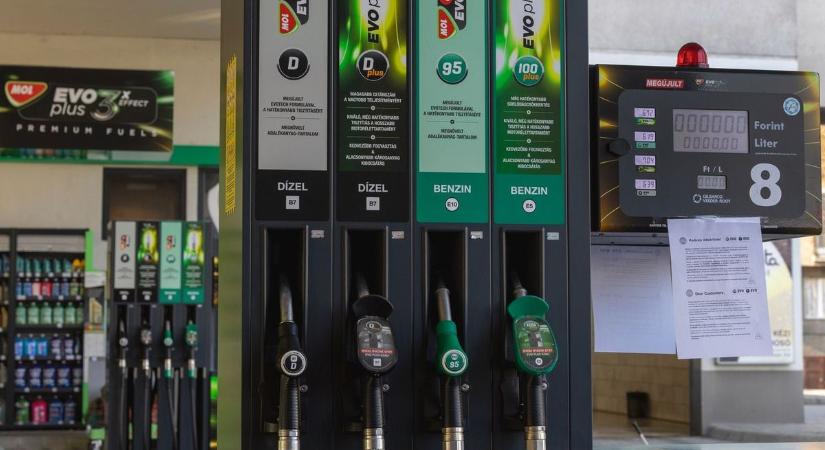 Úton van Szombathelyre Bohár Dániel, benzinkúton szóltak be a riporternek - videó