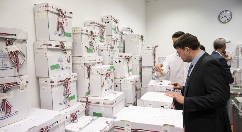 Rekordsokan szavaznak majd a külképviseleteken, és van, ahol ez döntő jelentőségű lehet