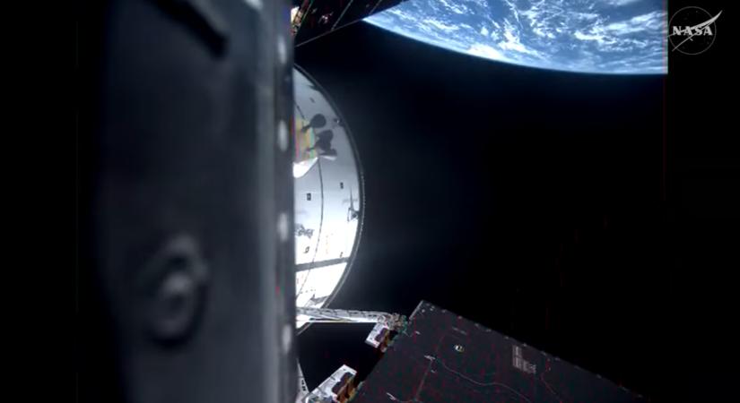 Indulás után szinte azonnal elromlott egy fontos berendezés az Orion űrhajóban