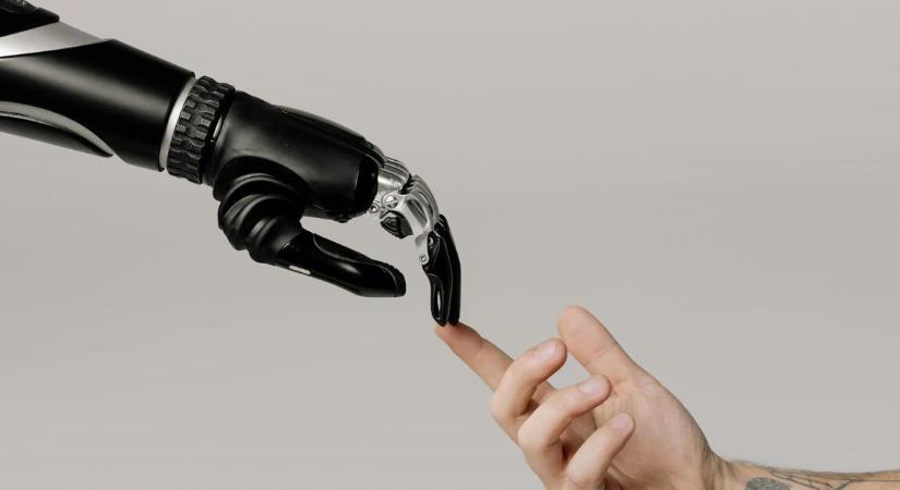 Az amerikai cégek kirúgásainak negyede a mesterséges intelligencia számlájára írható