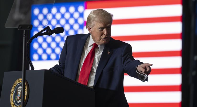 Trump betontömböt öntött a kormánya lábára, most mélyvízbe dobná a Republinákus Pártot