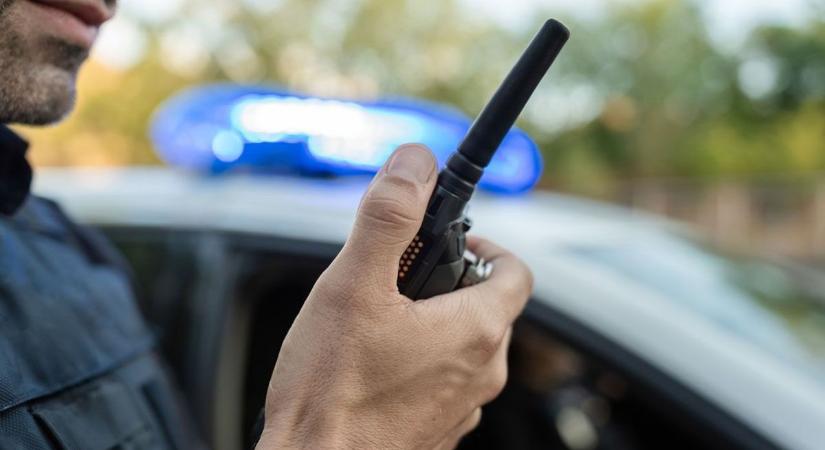 Veszélyes férfit keresnek hatalmas erőkkel a rendőrök! Ne próbálja feltartóztatni!