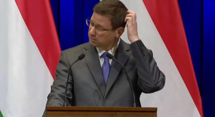 A mai Kormányinfón Gulyás Gergely ismét bekapcsolta a torzítókat
