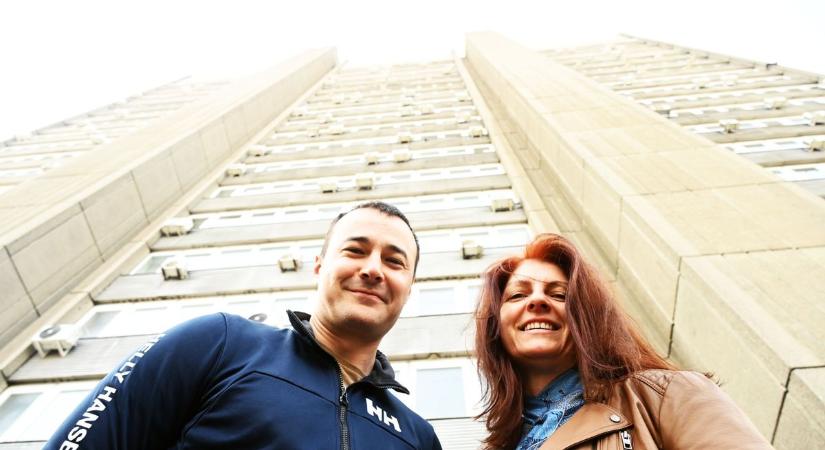 Irány a vízügyi székház teteje! Idén civilek is felfuthatnak a szolnoki épületóriásra – videóval