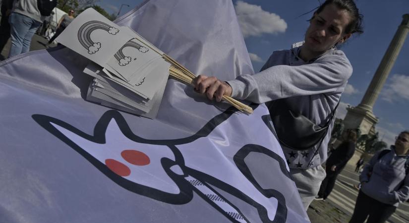 Nemzeti kenderbolt, euró és „megélhetési” nyugdíj – az örök élet és ingyensör után itt vannak a Kutyapárt komoly ígéretei