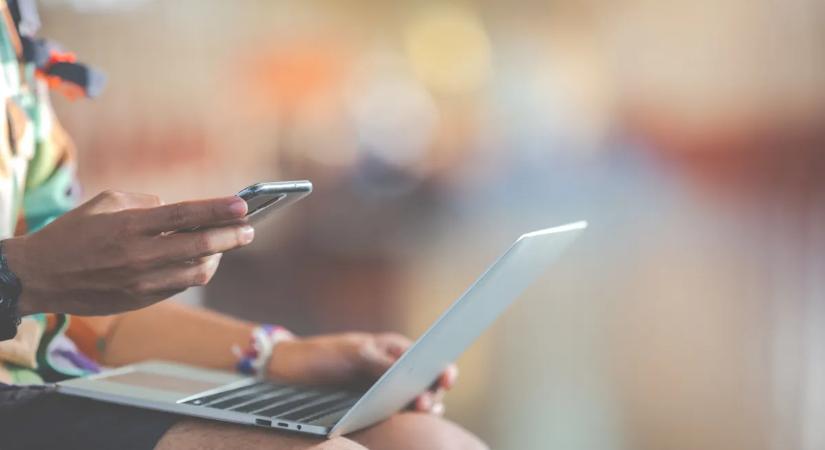 Borzalom: eltűnt egy fiatal fiú, az internet az édesanyát hibáztatja