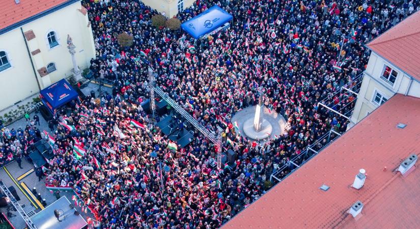 Itt vannak az első drónfelvételek Orbán Viktor szombathelyi látogatásáról