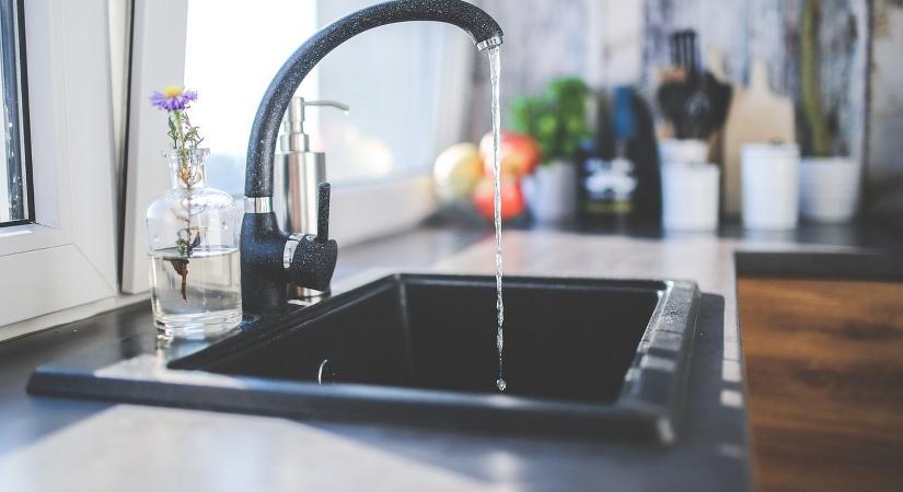 Fontos bejelentés érkezett az ivóvízzel kapcsolatban, de sokak szerint ez csak látványpolitika