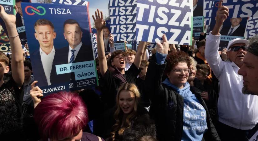 Beütött a tavaszi szünet, tinik árasztották el Magyar Péter országjárását