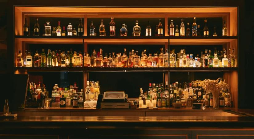 „Ez az utolsó esély, amit adok nektek” – Kitiltották az ország összes kocsmájából a két dühöngő tinédzsert