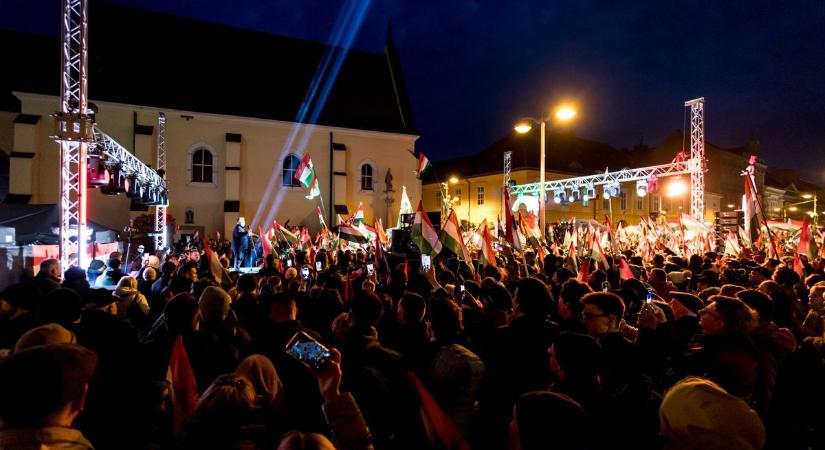 Orbán Viktor Szombathelyen: ha nincs olcsó orosz energia, nincs rezsicsökkentés - Összefoglaló