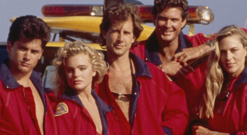 Megvan még a Baywatch sármos sztárja? Elképedsz, ha meglátod, hogyan fest 65 évesen