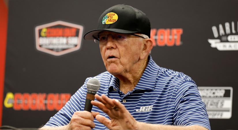 Joe Gibbs már a Trackhouse-t és a Haast is bíróság elé viszi