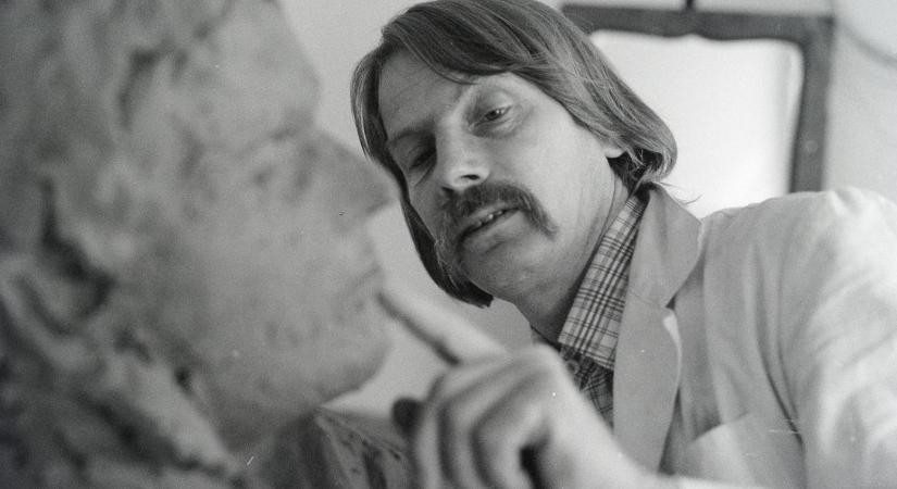 Április 3-án történt