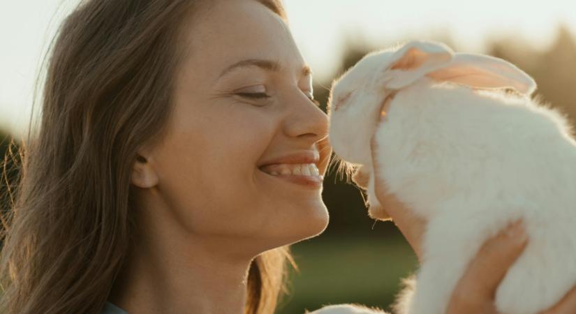 Napi horoszkóp, 2026. április 03.: A Nyilasnak döntenie kell, a Halak ne reagálja túl a csipkelődést