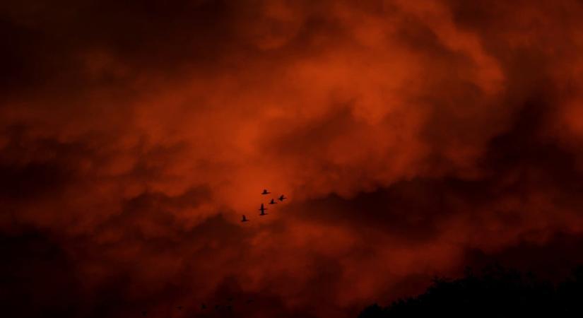 Mindenki az eget bámulta, apokaliptikus volt a látvány Görögországban