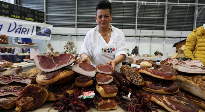 Hiába a hagyomány: teljesen megváltoztak a sonkavásárlási szokások