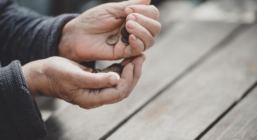 A szegénységi küszöb még a minimális fogyasztói kosárra sem elég