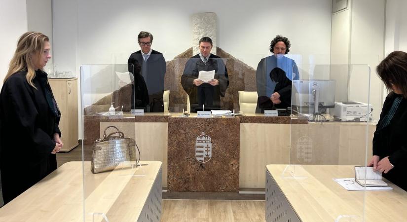 „Az életemet tették tönkre” – könnyeivel küszködve fogadta az ítéletet egy devizahiteles, aki 40 millió forintot kap vissza