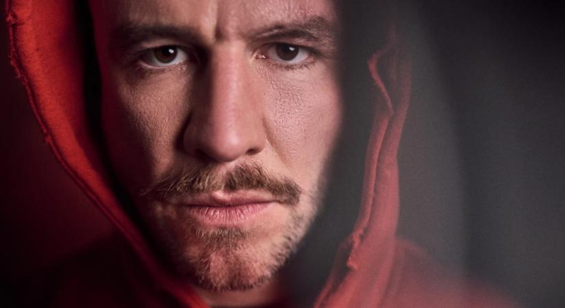 „Nem érdekel, ha unják az arcomat, szabad országban szeretnék ébredni” – hét erős idézet Molnár Árontól