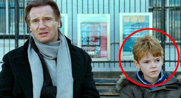 Így néz ki az Igazából szerelem film cuki kisfiúja 23 év eltelte után