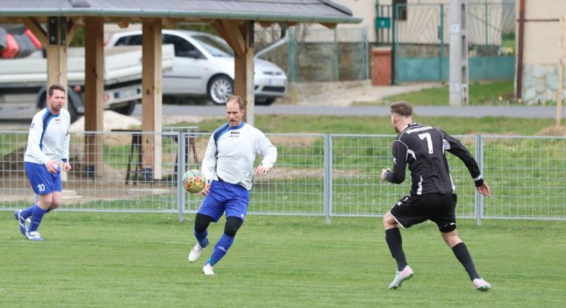 Vármegyei III. osztály: kilenc gólt vágott a Szentgotthárd II és a Nemeskolta - fotók