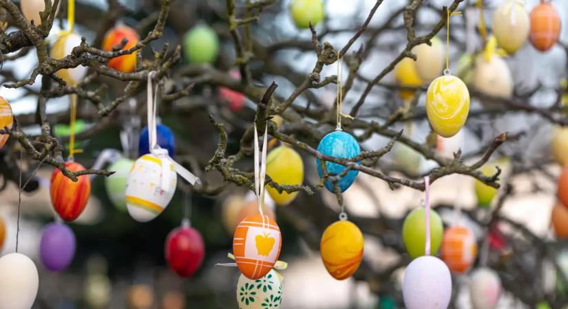 Húsvéti kisokos 2026: Nyitvatartás, közlekedés, időjárás és hasznos infók az ünnepre