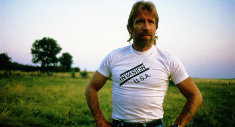 AI-generált hamis tartalmak árasztották el az internetet Chuck Norris haláláról