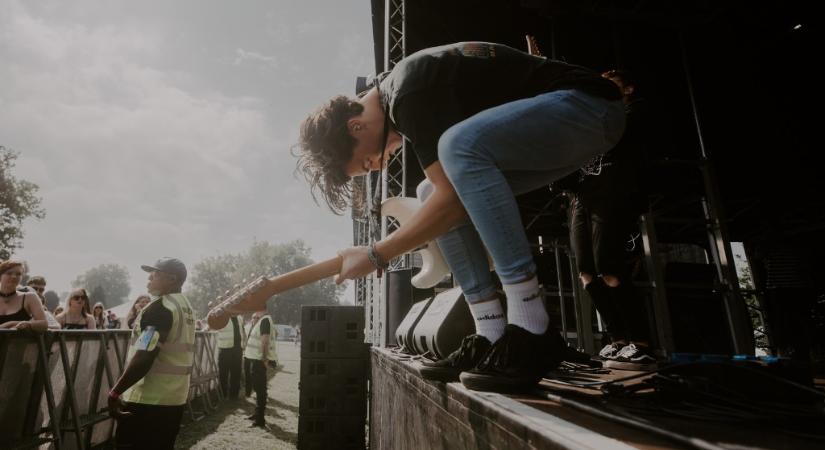 Isaac Levi vezeti fel Tori Amos budapesti koncertjét