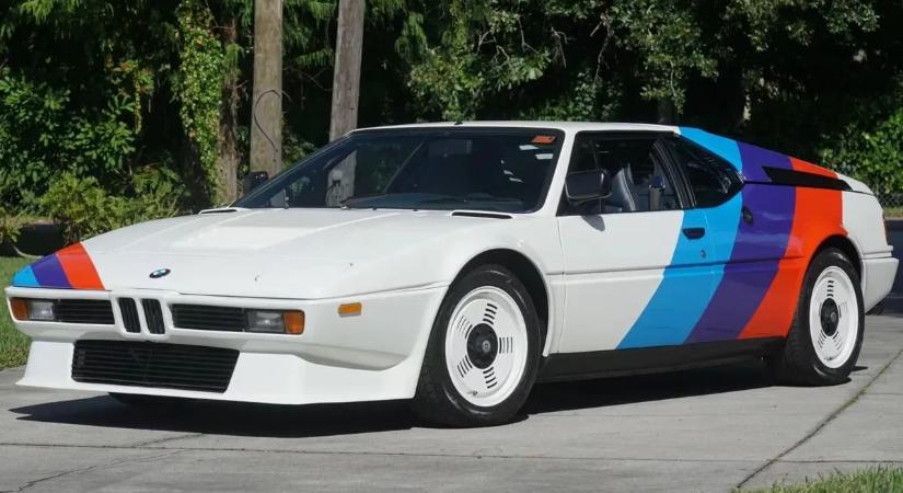 Próbakörből autólopás: még a haverjait is megkocsikáztatta