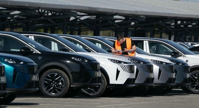 A magyar tulajokat is érintik a meghibásodások: tűzveszély miatt autók százezreit hívják vissza