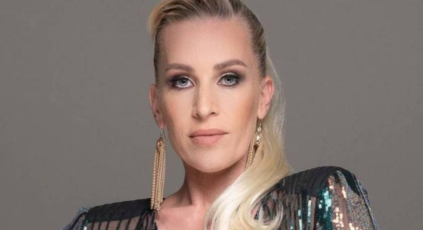 Íme Pásztor Anna ritkán látott testvére: a közös fotón olyanok, mint két tojás