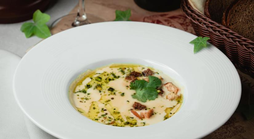 Krémes karalábéleves 25 perc alatt: ezt a receptet imádni fogod