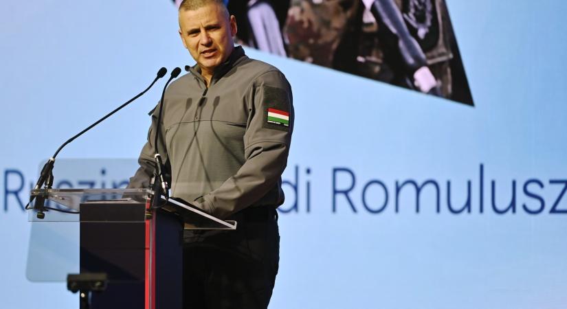 Ruszin-Szendi Romulusz megvédte a honvédséget bíráló Pálinkás Szilveszter századost