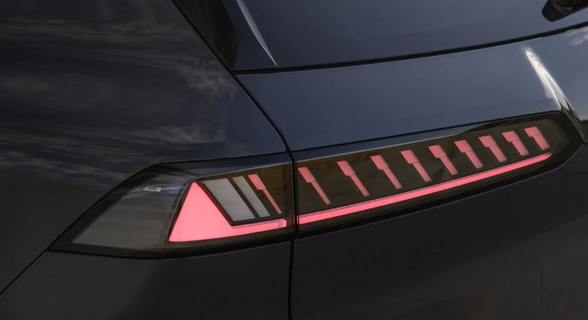 Íme a győztes! Ez lett a 2026-os Világ Év Autója!