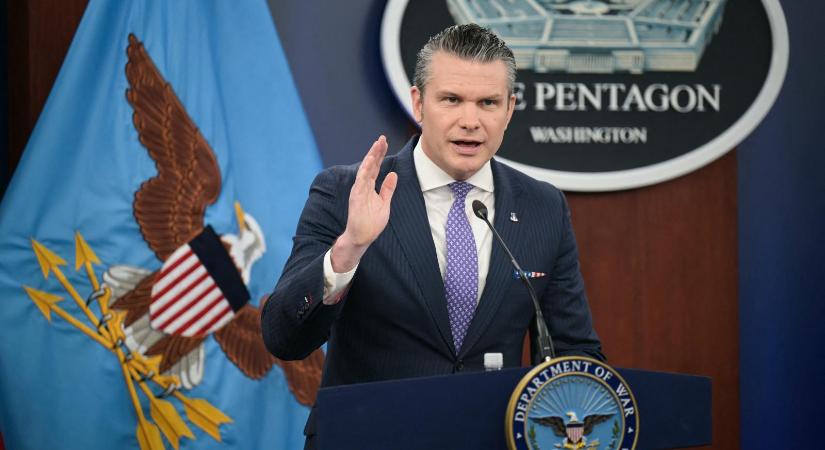 Menesztette az amerikai hadsereg vezérkari főnökét Pete Hegseth