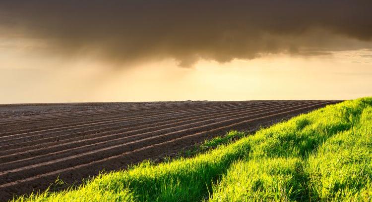 Az áprilisi időjárás keményen próbára teszi a földeket