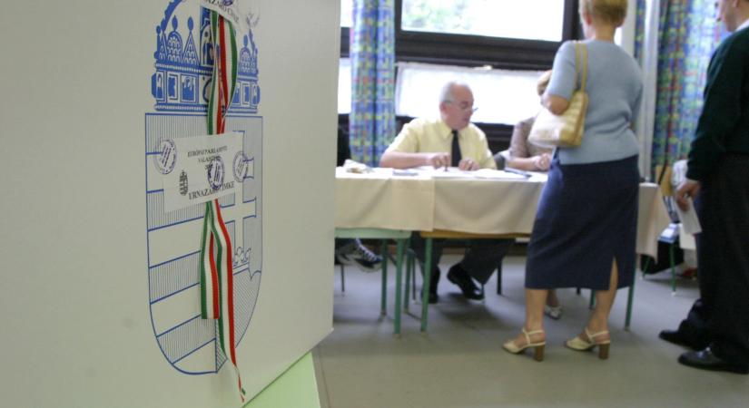 Kimaxolták a kint élő magyarok: az utolsó pillanatban több ezren átjelentkeztek