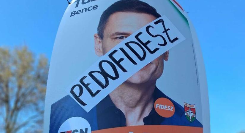 Nem kímélik a hazug „igazságügyi” miniszter plakátjait Csömörön