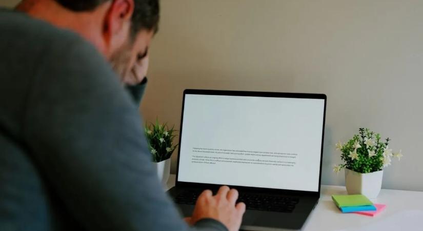 Brutális nyereségnövekedés után rúgott ki egy e-mailben 30 ezer embert az Oracle