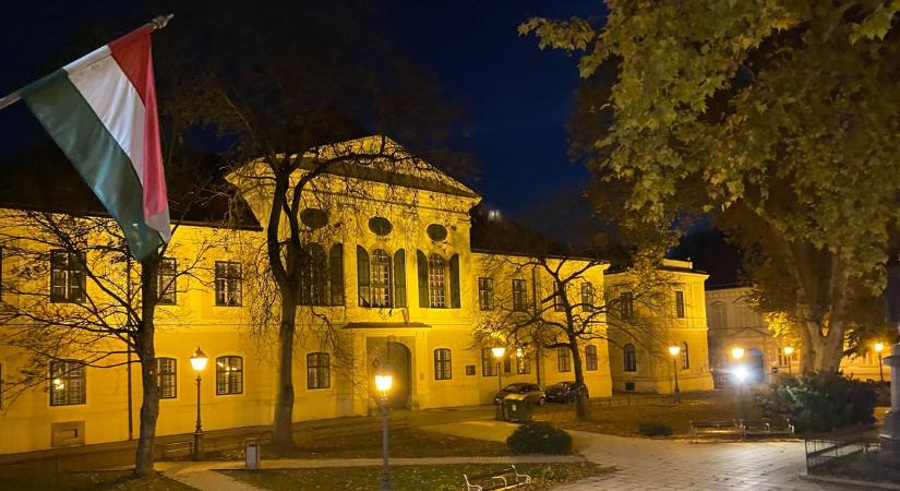 Ittasan loptak Zalában, bőröndbe rakták a széfet