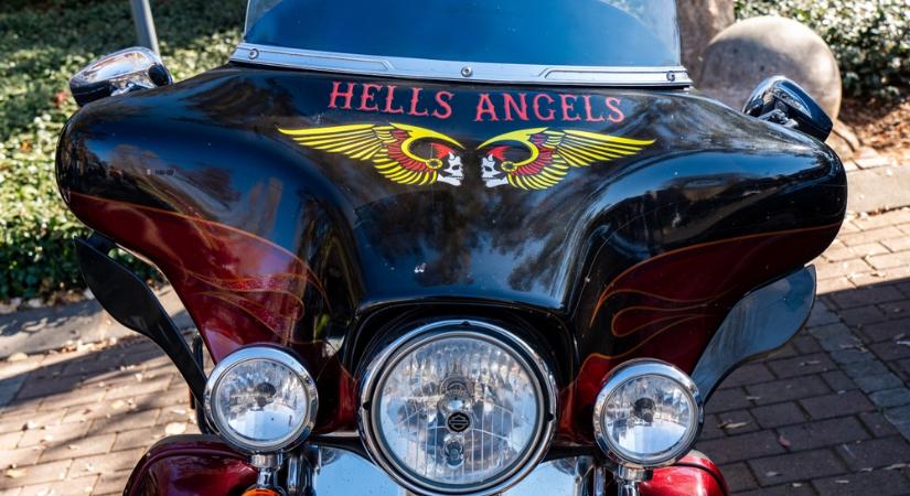 120 férfinak adta el a feleségét szexre