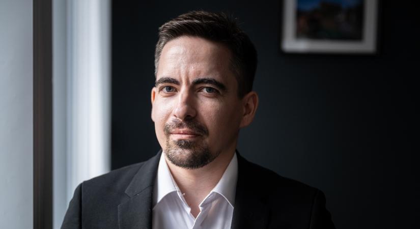 Műtőből hozott sztorival nyert rangos díjat az Index újságírója