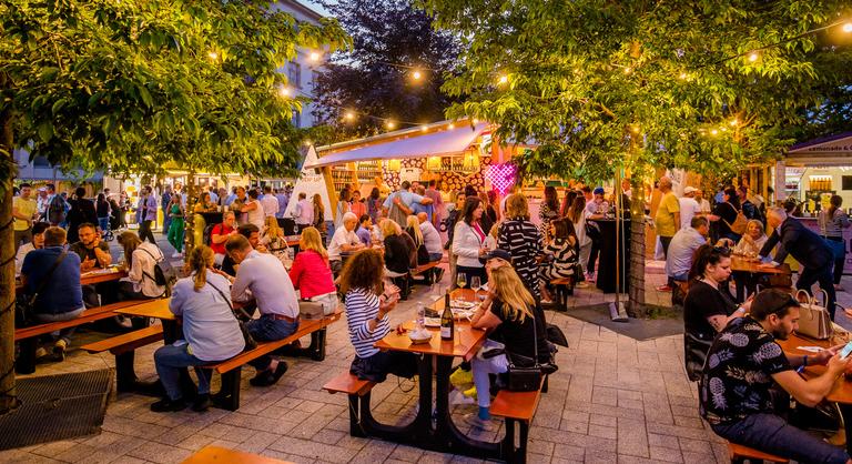 Bajai halászlé, kakaspörkölt és kortárs gulyás idézi meg a magyar vidék ízeit