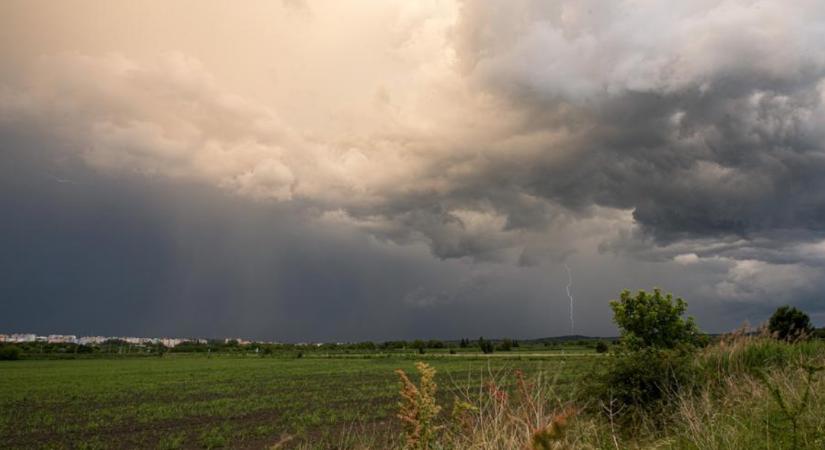 Kár a korai örömért: éles fordulatot vesz az időjárás a hosszú hétvége végére